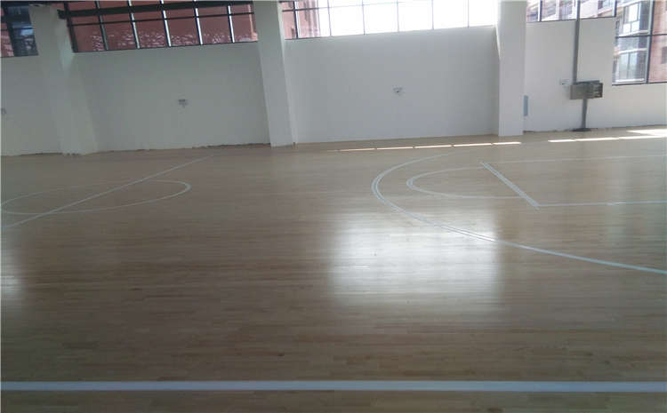 橡胶木篮球馆木地板哪个品牌好？