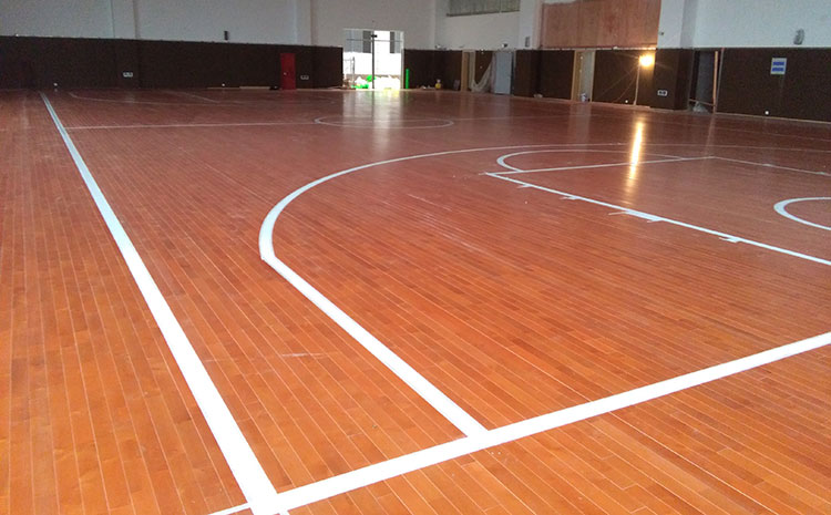 20厚篮球场实木地板每平米价格