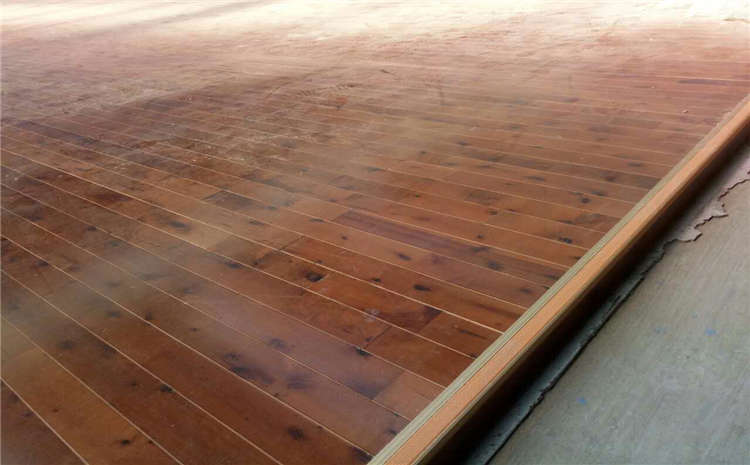 硬木企口风雨操场运动地板怎么维修？