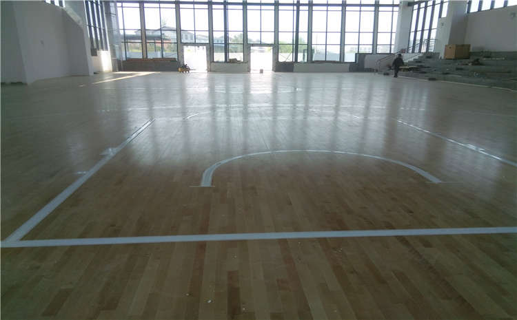 22厚篮球场实木地板安装工艺