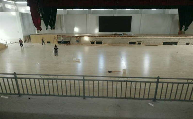 学校舞台运动木地板结构