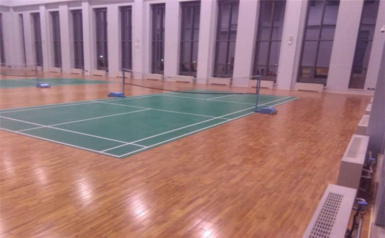 柞木篮球场实木地板翻新施工
