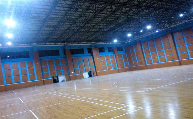 体育馆专用实木地板有什么特性?