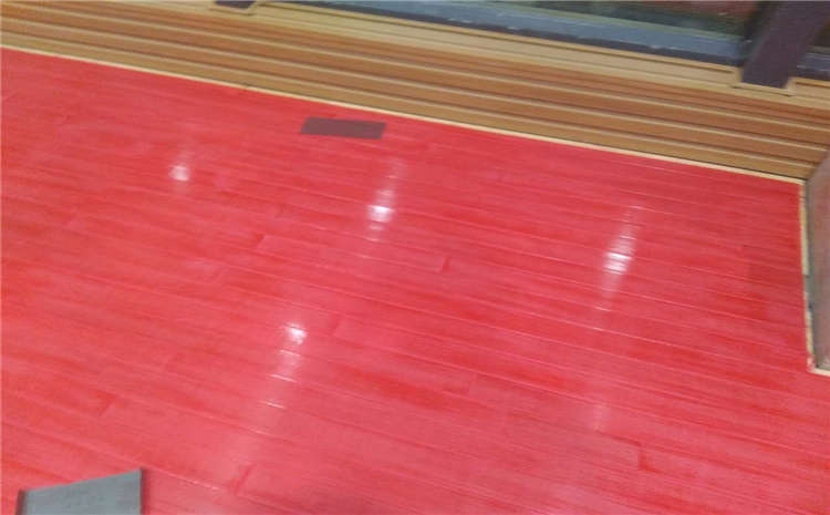 室内体育场木地板怎么安装