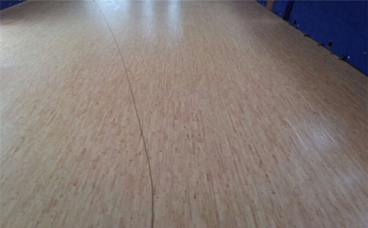 24厚规格体育木地板