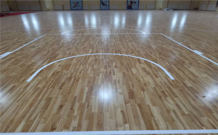 室内篮球馆枫木地板有什么特点？