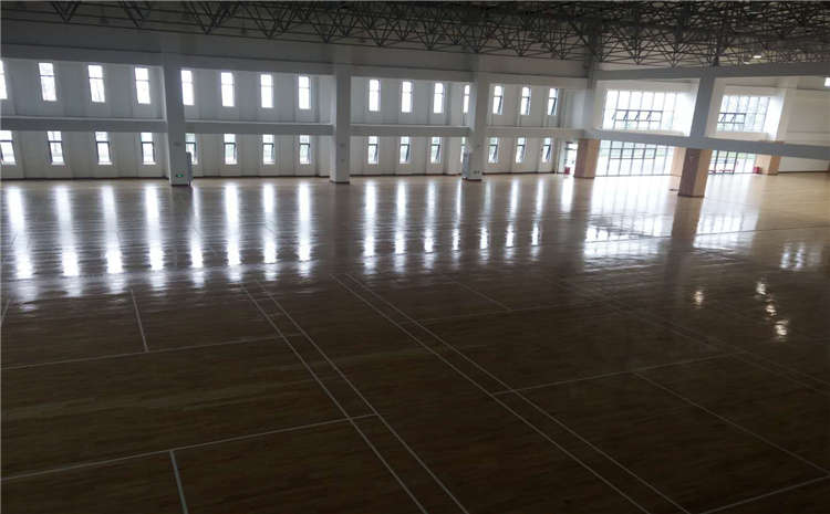 拼装篮球木地板多少钱一平米
