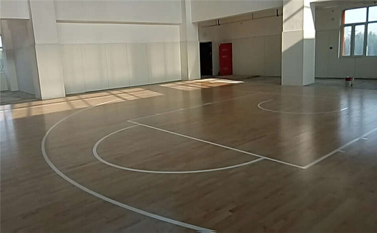 柞木木地板篮球场怎么维修？