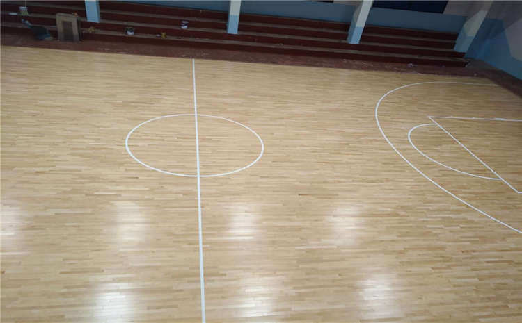 枫木篮球场木地板怎么维修？