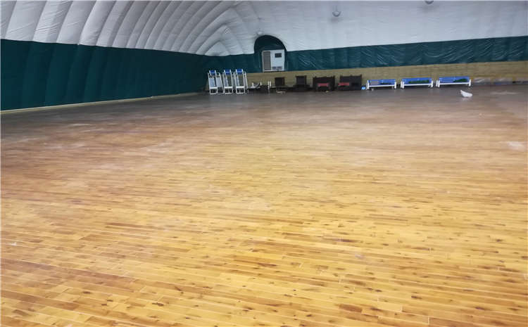 橡胶木舞蹈房木地板多少钱一平米？