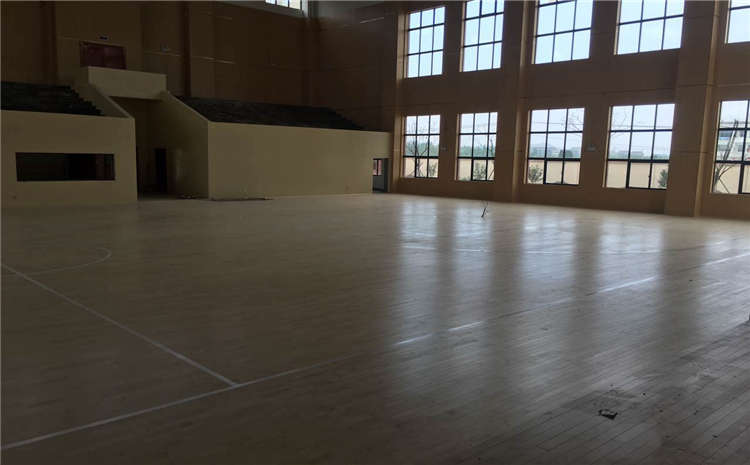 枫木篮球运动地板怎么维修？