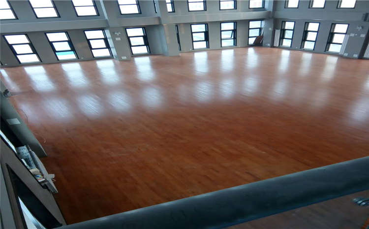 松木运动篮球地板安装工艺