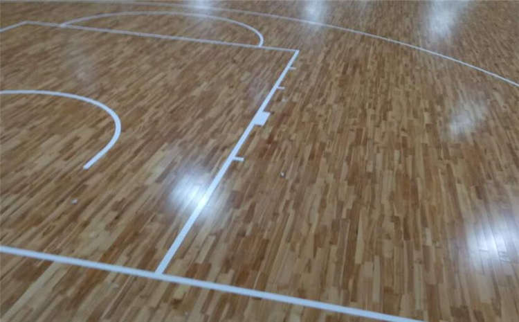 20厚排球馆木地板怎么翻新？