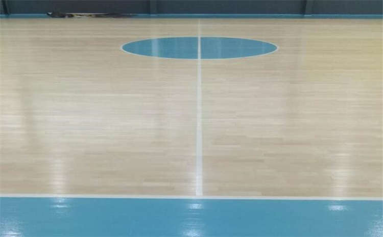 24厚篮球场木地板生产厂**