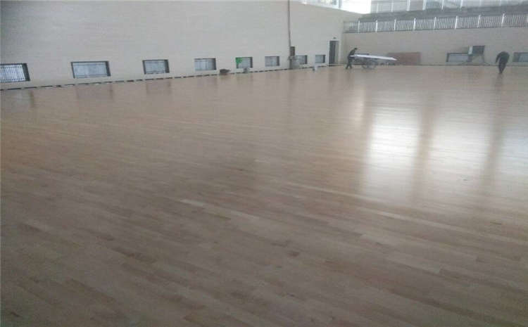 24厚舞台运动木地板每平米**